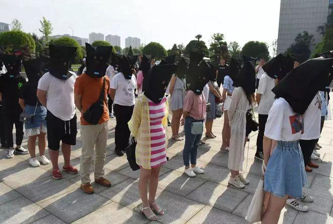 乐鱼【江湖】从驻马店、到安溪“十亿群众九亿骗另有一亿在熬炼”(图3)